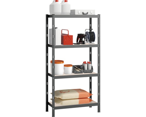 Hylla med fyra nivåer och olika föremål