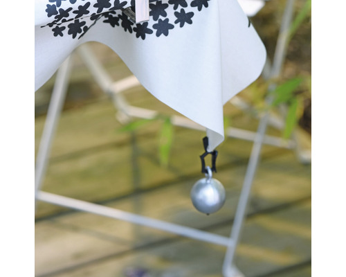 Bordsduk med blomdekor och bordsduksvikt