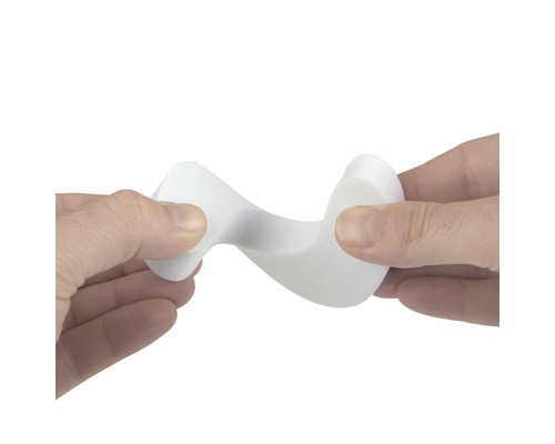 Person böjer en flexibel dörrstoppare