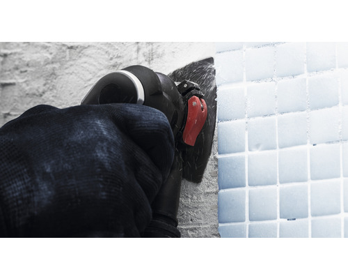 Multifunktionsverktyg som används för att ta bort kakel