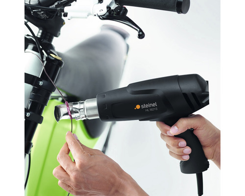 Steinel varmluftspistol HL 1821 S används för att värma en kabel