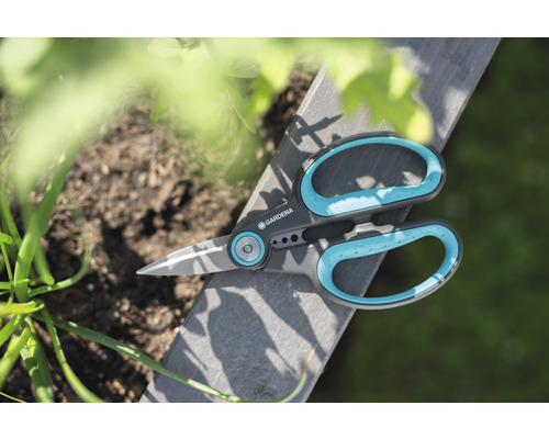 Gardensax från Gardena på trä