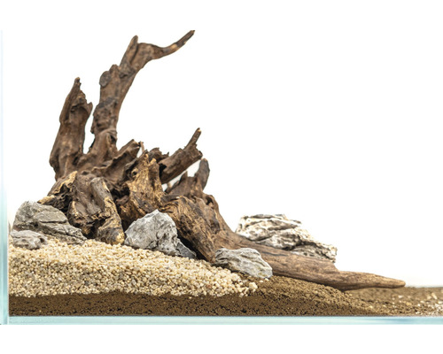 Akvariedekoration med rotträ, stenar och sand