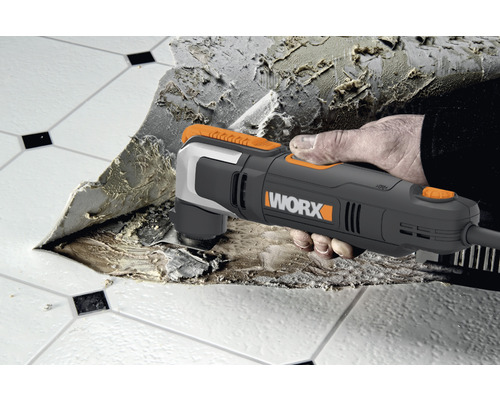 WORX multiverktyg som tar bort golvbeläggningar