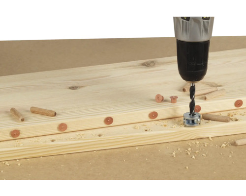 Tappborrning med trä, borr och borrfixtur