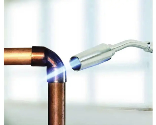 Hårdlödning av kopparrör med en lödlampa.