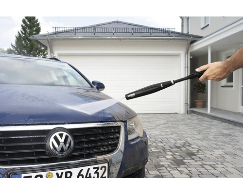 Rengöring av en bil med en Kärcher högtryckstvätt