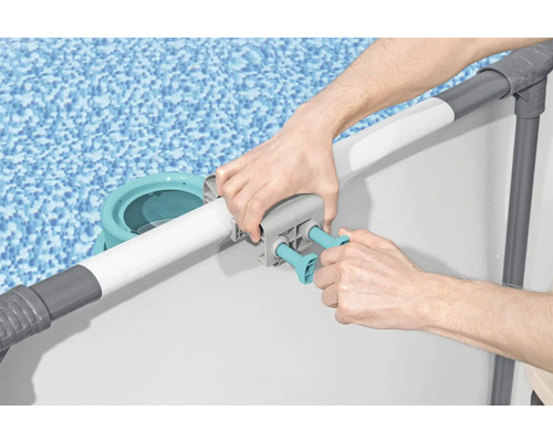 Installation av en poolskimmer på en stålramspool