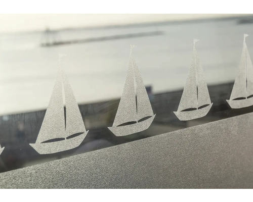 Dekorativt glas med segelbåtsmotiv