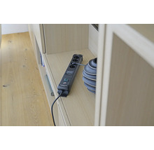 Grenuttag på en hylla