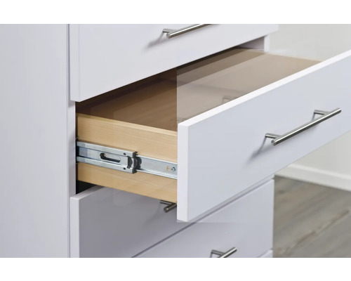 Byrå med låda och metallutdrag