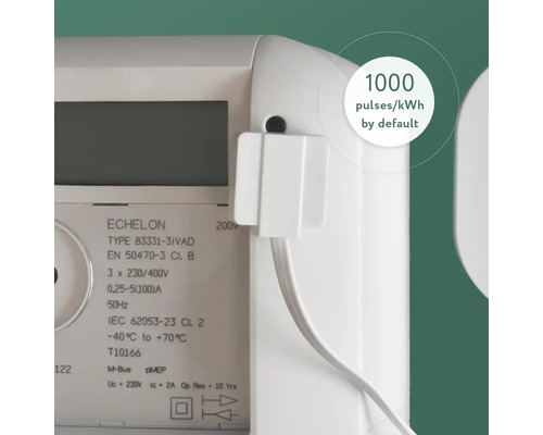 Närbild av en elmätare med ansluten sensor