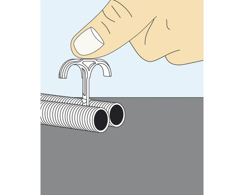 En hand fäster en rörklämma på ett korrugerat rör.