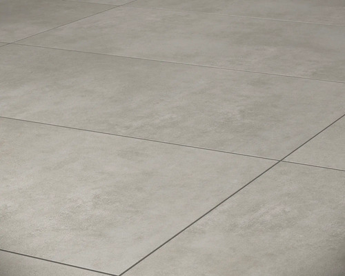 Lagt golvkakel med fogar