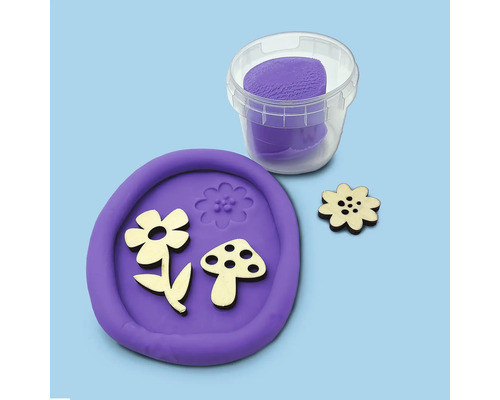 Modellera med träformer och behållare