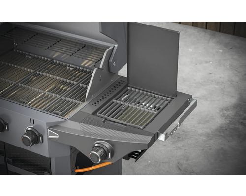 Gasolgrill med grillgaller och sidobrännare