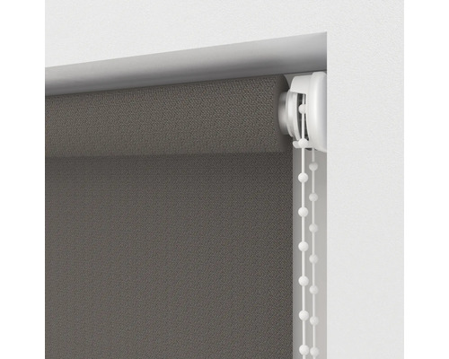 Grå rullgardin med kedjemekanism för fönsterdekoration