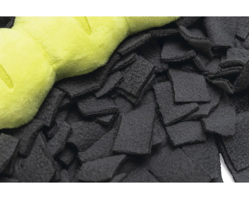 Svart sniffmatta för hundar med ett ljusgrönt gosedjur