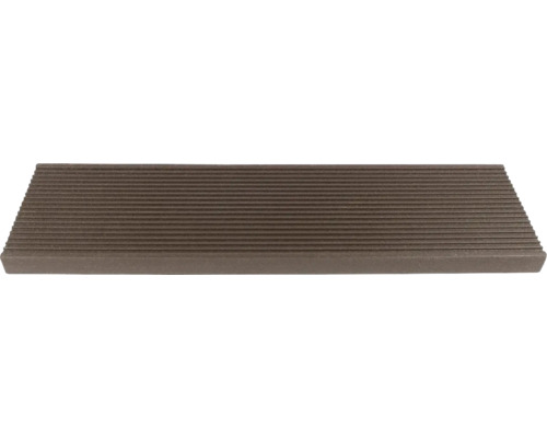 Trädäck av WPC med räfflad yta
