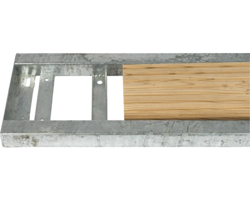 Metallram med träplanka