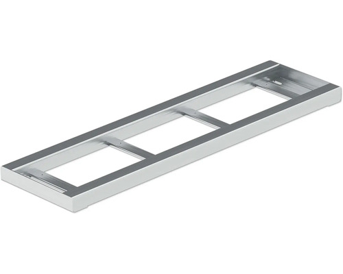 Metallram med tre rektangulära utsparingar för fastsättning