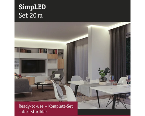 Vardagsrum med LED-ljusramp SimpLED Set 20 m för indirekt belysning