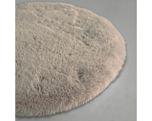 Rund matta med hög lugg