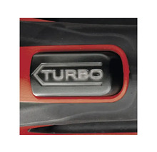 Närbild av turboknappen på ett verktyg