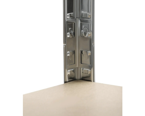 Detaljvy av en insatsställage med metallelement och hylla