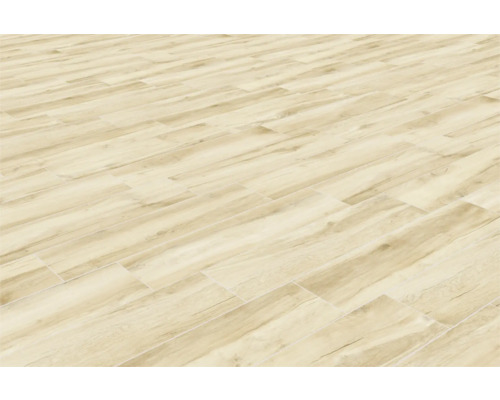 Lagt golvbeläggning med träutseende