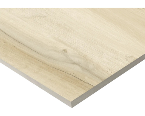 Keramisk platta med träutseende