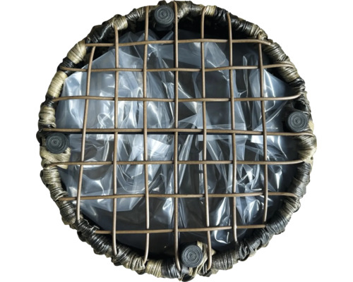 Rund planteringskorg med trådnät och planteringsfilm