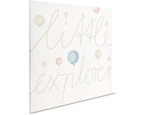 Dekorativ canvas med texten Liten upptäcktsresande och ballongillustrationer.