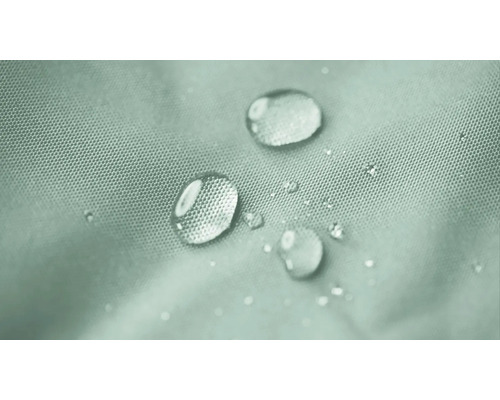 Närbild av vattendroppar på vattenavvisande tyg