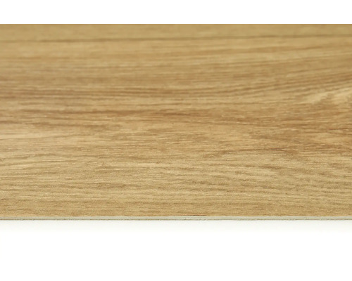 Närbild av ett laminatgolv med träutseende