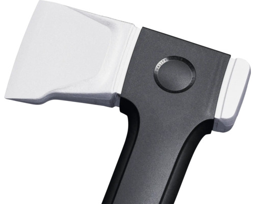 Yxa med stålhuvud och plasthandtag