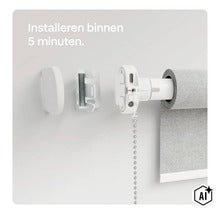 Monteringsanvisning för en elektrisk rullgardinsmotor med väggfäste och tillbehör för snabb installation. (Image AI modified or generated)
