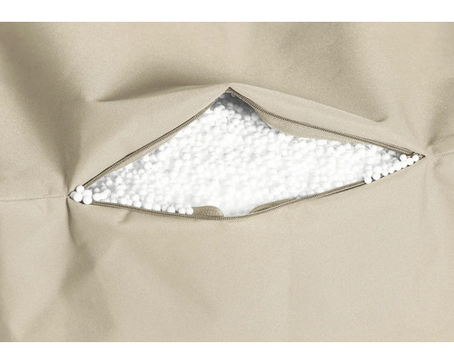 Detaljvy av en sittsäck med dragkedja och fyllning