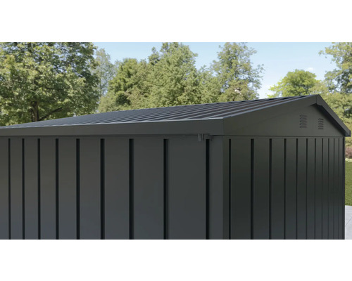 Trädgårdsskjul med lamellstruktur och metalltak