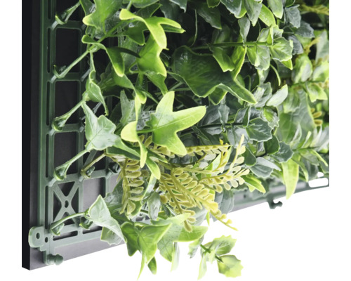 Konstgjord växtvägg med gröna blad