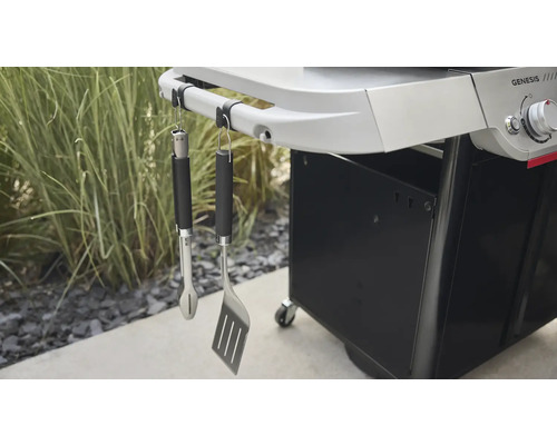 Weber Genesis gasolgrill med grillbestickset
