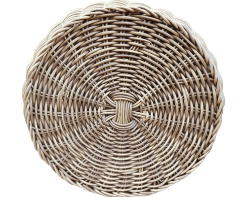 Rund korg av flätat material
