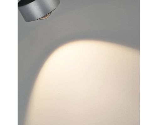 Spotlight på väggen