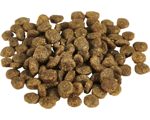 Hög med torrfoder för djur