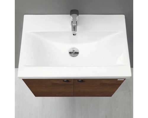 Tvättställ med underskåp i trä och armatur