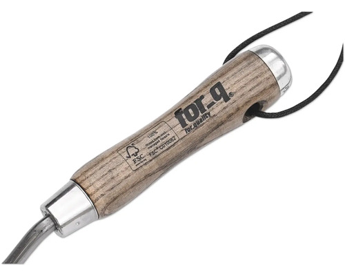 Trädgårdsverktyg med trähandtag och For_q logotyp