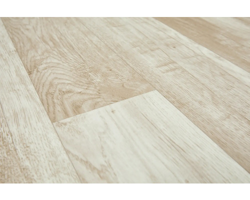 Ljust laminatgolv med träutseende