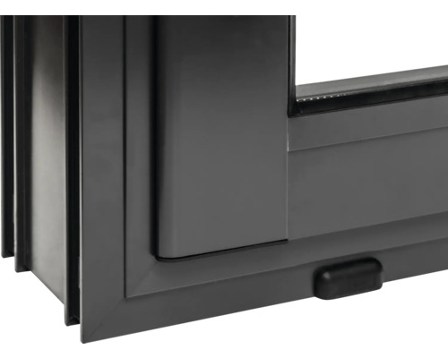 Detalj av ett grått plastfönster.