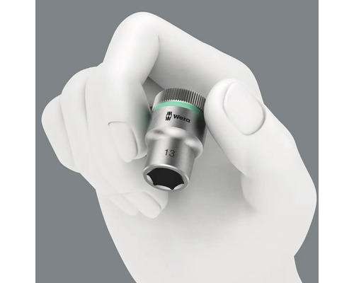 Wera hylsnyckel storlek 13 i handen