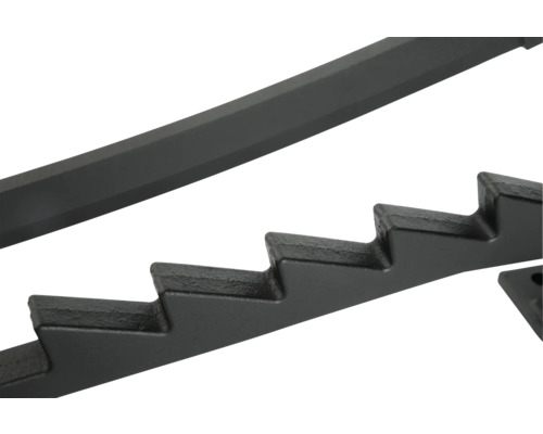 Närbild av ett verktygsupphängningssystem i stål